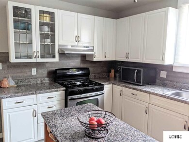 314 N Kankakee St, Lincoln, IL 62656 - photo 5