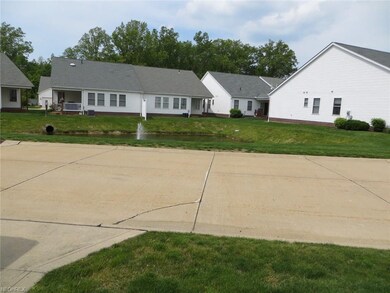 118 Waters Way Dr unit 18, Willowick, OH 44095 - photo 6