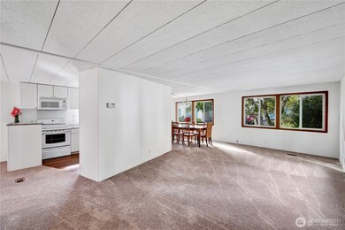 18425 NE 95th St unit 146, Redmond, WA 98052 - photo 2