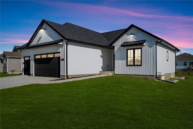 7113 Chenango Ln SW, Cedar Rapids, IA 52404 - photo 2