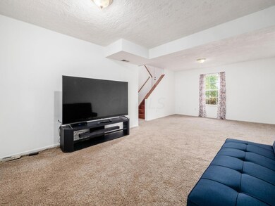 033_N 2285 Golden Leaf Ln 077