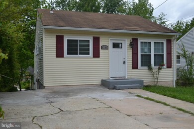 6701 Drylog St, Capitol Heights, MD 20743 - photo 2