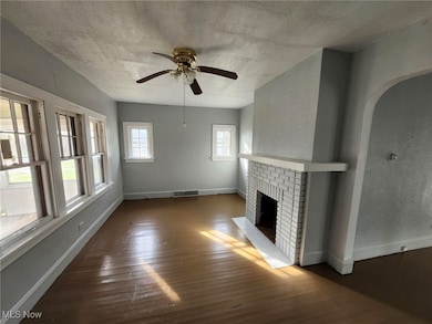 1639 Avalon Rd, Cleveland, OH 44112 - photo 7