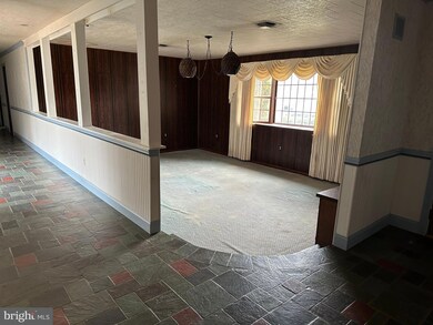 929 E Walnut St, Palmyra, PA 17078 - photo 3