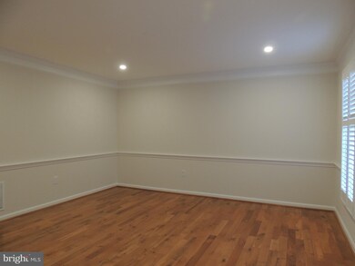 7609 Lake Glen Dr, Glenn Dale, MD 20769 - photo 5