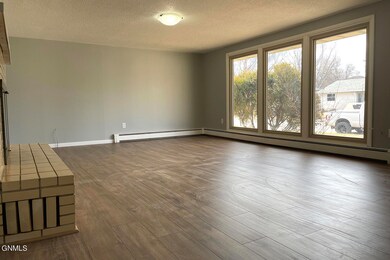 1308 5th Ave NW, Jamestown, ND 58401 - photo 5