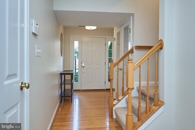 2006 N Buchanan Ct, Arlington, VA 22207 - photo 4