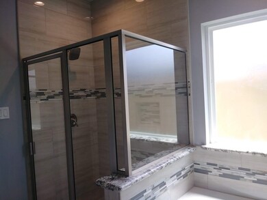 5039 Bricker St, Houston, TX 77033 - photo 4