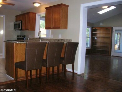 Kitchen - This Kitchen is wonderful! It includes a