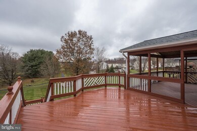 6034 Kennard Ct, Sykesville, MD 21784 - photo 3