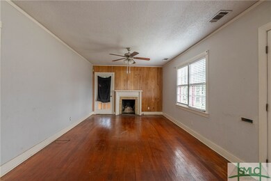 926 W 41st St, Savannah, GA 31415 - photo 4