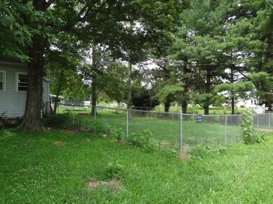 201 N First St, Harrodsburg, KY 40330 - photo 7