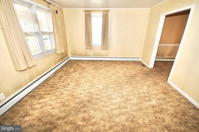 449 Griscom Dr, Woodbury, NJ 08096 - photo 7