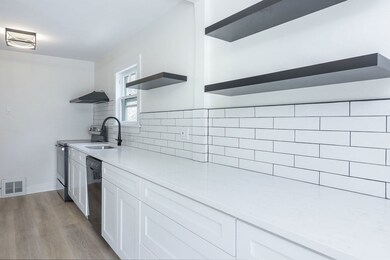 15W355 E Harvard St, Elmhurst, IL 60126 - photo 6