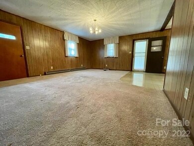 1580 Allen Ln, Conover, NC 28613 - photo 6