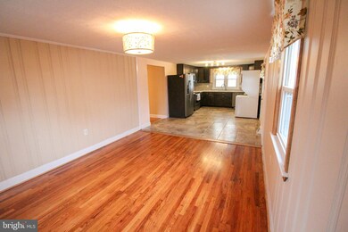 230 E Main St, Luray, VA 22835 - photo 7