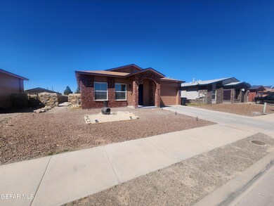 921 Brezo St, El Paso, TX 79928 - photo 2