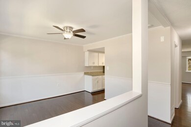 6055 Bonnie Bern Ct, Burke, VA 22015 - photo 3