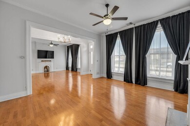 333 W Broadway St, Frankfort, KY 40601 - photo 7