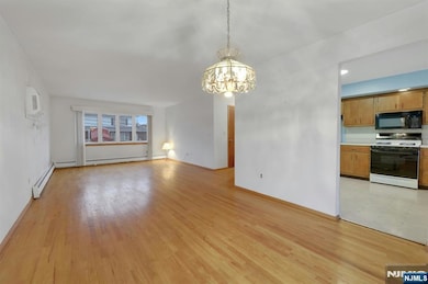 426 Broad St, Carlstadt, NJ 07072 - photo 4