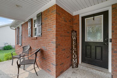 559 Forest Ridge Dr, Mount Washington, KY 40047 - photo 4