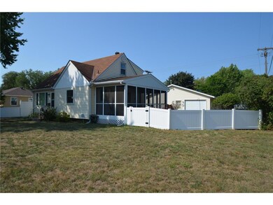 This home has a 20x10 screened in porch, updated v