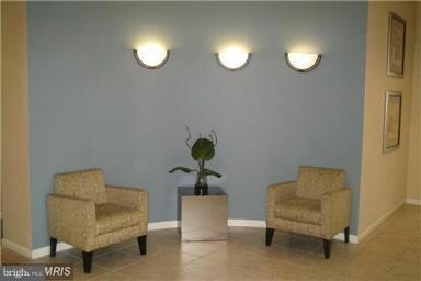The Crescent unit 602, Silver Spring, MD 20910 - photo 3