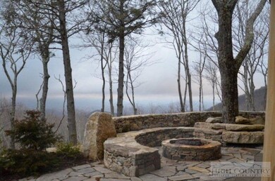 Firepit & Patio