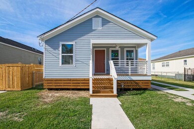 4952 Desire Dr, New Orleans, LA 70126 - photo 2