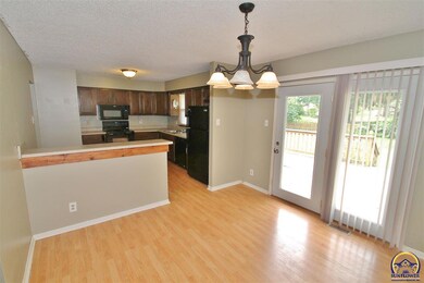 4823 SW Commanche Rd, Topeka, KS 66614 - photo 6