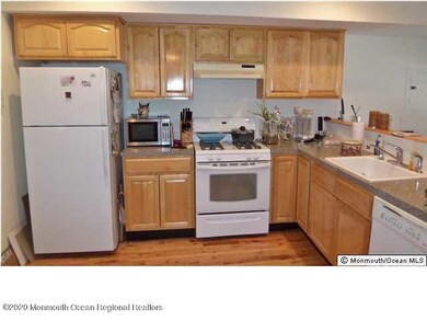 20141004184152929676000000-o