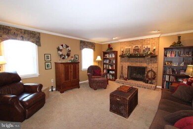 213 Sycamore Ln, New Holland, PA 17557 - photo 3
