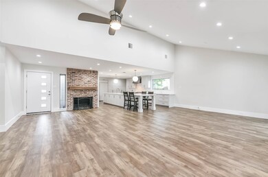 2201 Airline Dr, Friendswood, TX 77546 - photo 5