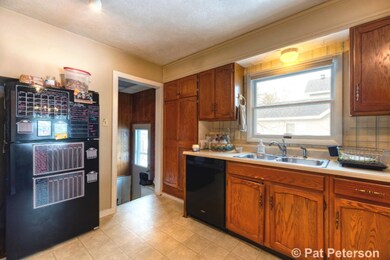 932 Lincoln Lake Ave, Lowell, MI 49331 - photo 5