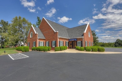 1404 N Main St, Shelbyville, TN 37160 - photo 3