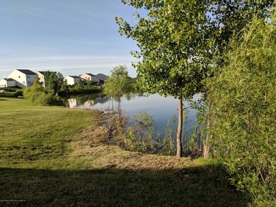 127 Lake Ridge Dr Yard Lakefront