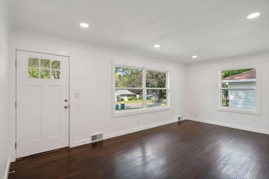 242 Butler Ave W, Saint Paul, MN 55118 - photo 6