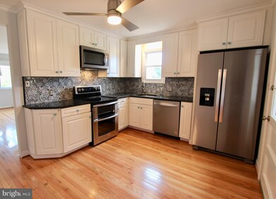 9815 Monroe St, Cockeysville, MD 21030 - photo 6