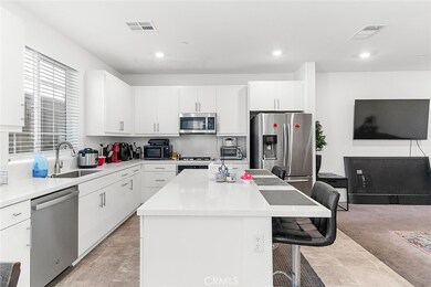 16584 Poppy Seed Ln, Fontana, CA 92336 - photo 5