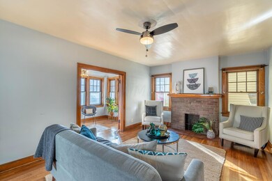 Living Room 4