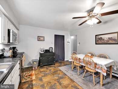 930 Albert Dr, Orwigsburg, PA 17961 - photo 7