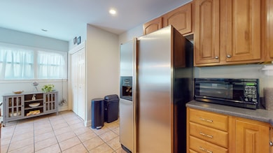 21 Nichols Ave, Stamford, CT 06905 - photo 7