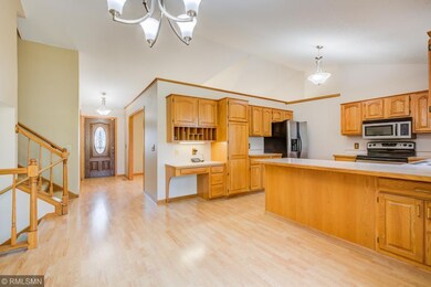 Spacious kitchen, great for working & entertaining