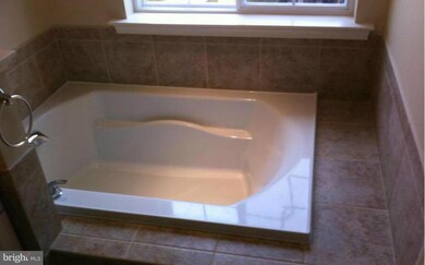 8813 Bentfield Dr, Manassas, VA 20110 - photo 7