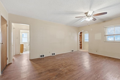 235 Mainzer St, Saint Paul, MN 55118 - photo 6