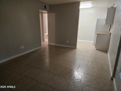 902 E Southern Ave unit 2, Phoenix, AZ 85040 - photo 2