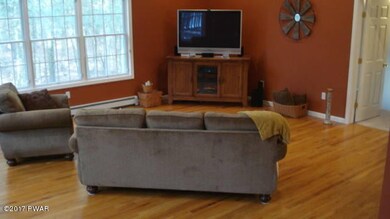 332 Raymondskill Rd, Milford, PA 18337 - photo 3