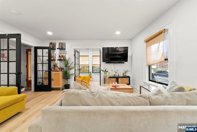 11 W Gouverneur Ave, Rutherford, NJ 07070 - photo 7