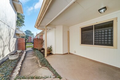 8563 Pool Creek Dr, Houston, TX 77095 - photo 3