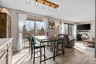 10030 Yorktown Ln N, Maple Grove, MN 55369 - photo 7